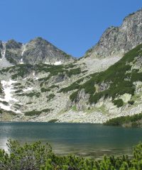THE YAKORUDA LAKES